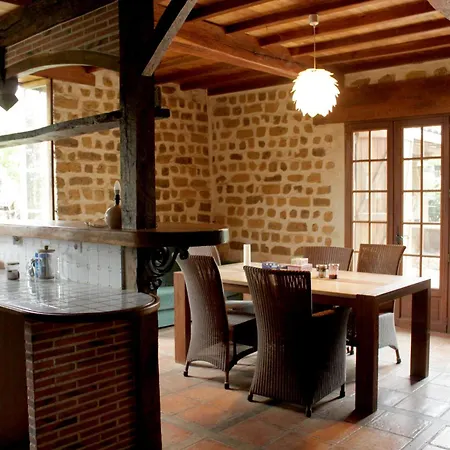 Et Hameau Nouste Temps *
